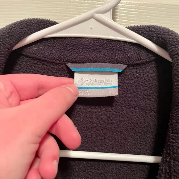 Columbia Women's Black Fleece Jacket with pockets size XL - Picture 4 of 5